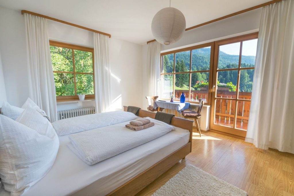 Zimmer mit Balkon Mountain Retreat Center